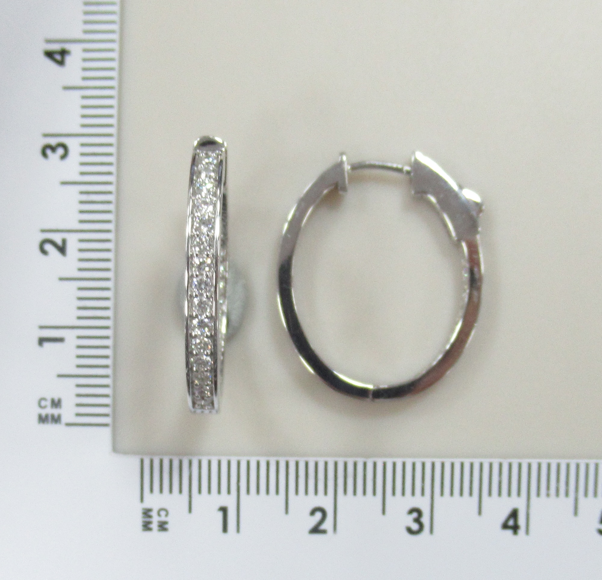 10511-001063 Серьги (Au 585)